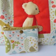 La petite pochette du sac Ourson.