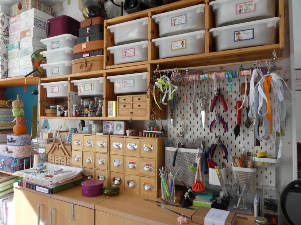 Outils et matériaux de l'atelier Pamalussi.